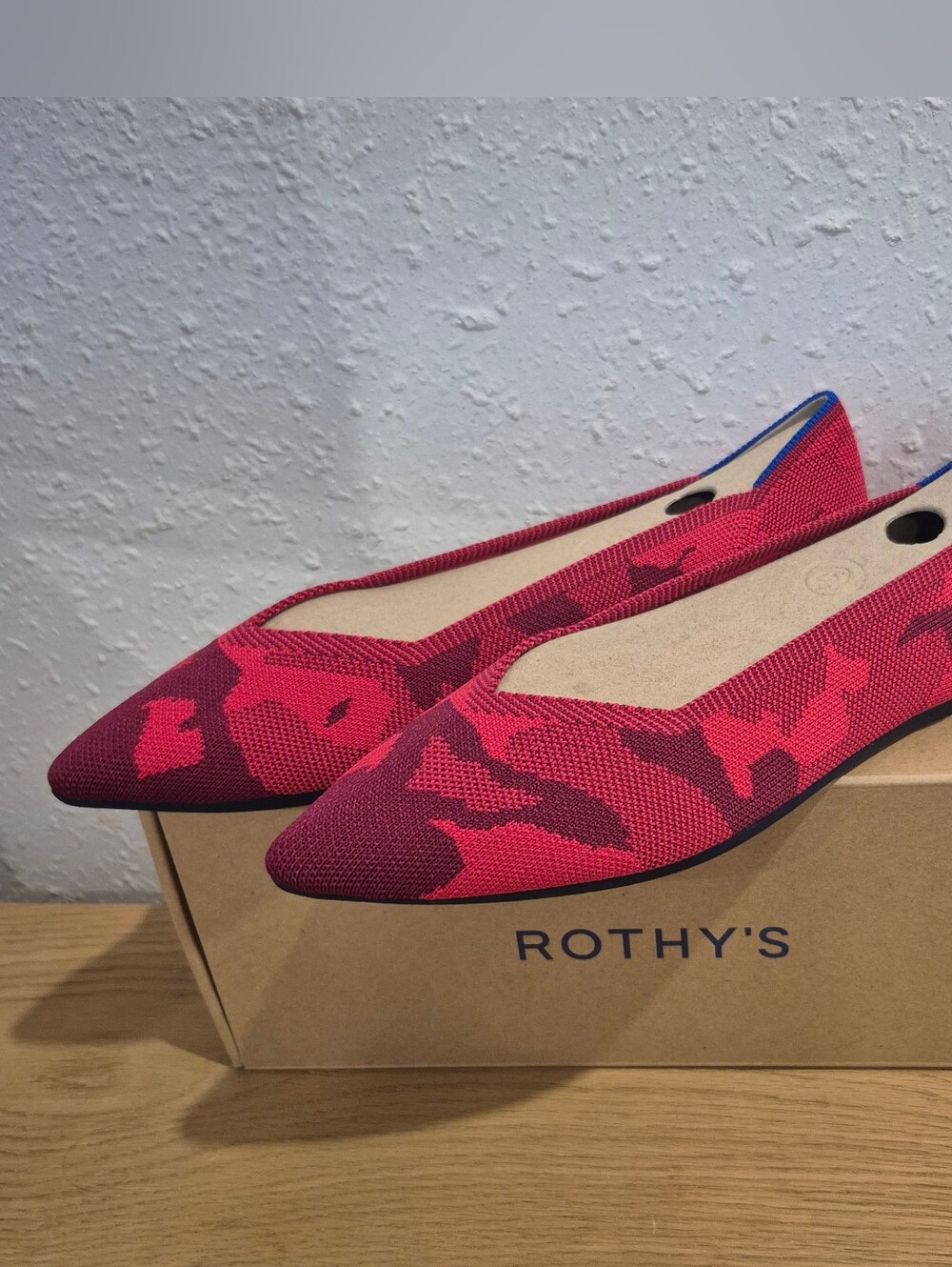Rothys Red Camo The Point Retired Flats Like New Shoes Slip On Size 9.5